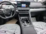 Фото 7 - Geely Preface