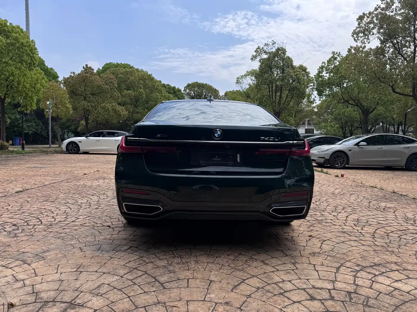 BMW 7 Series 2019 740Li Premium Luxury Package фото 11