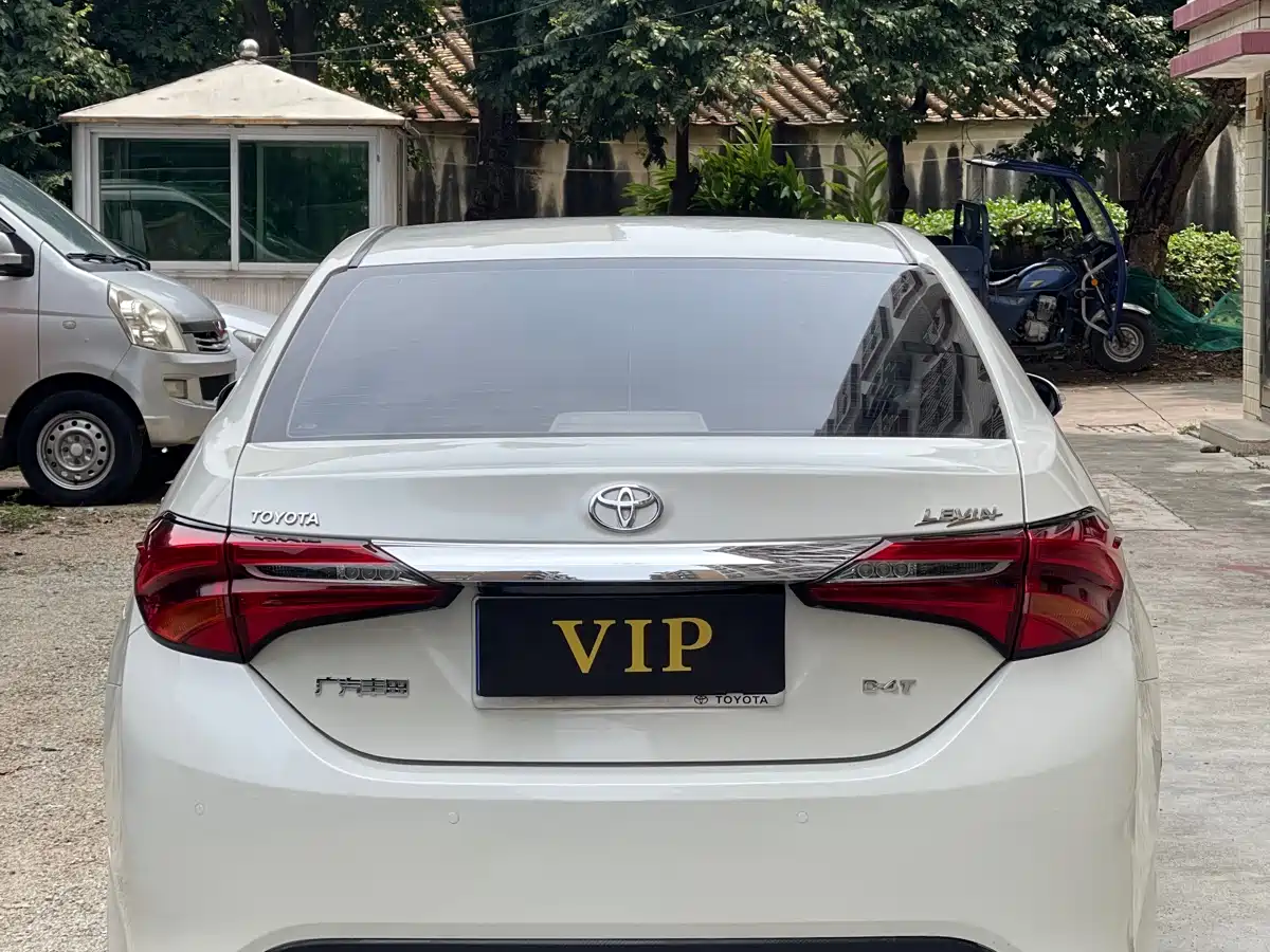 Toyota Levin 2018 185T CVT Luxury Edition фото 6