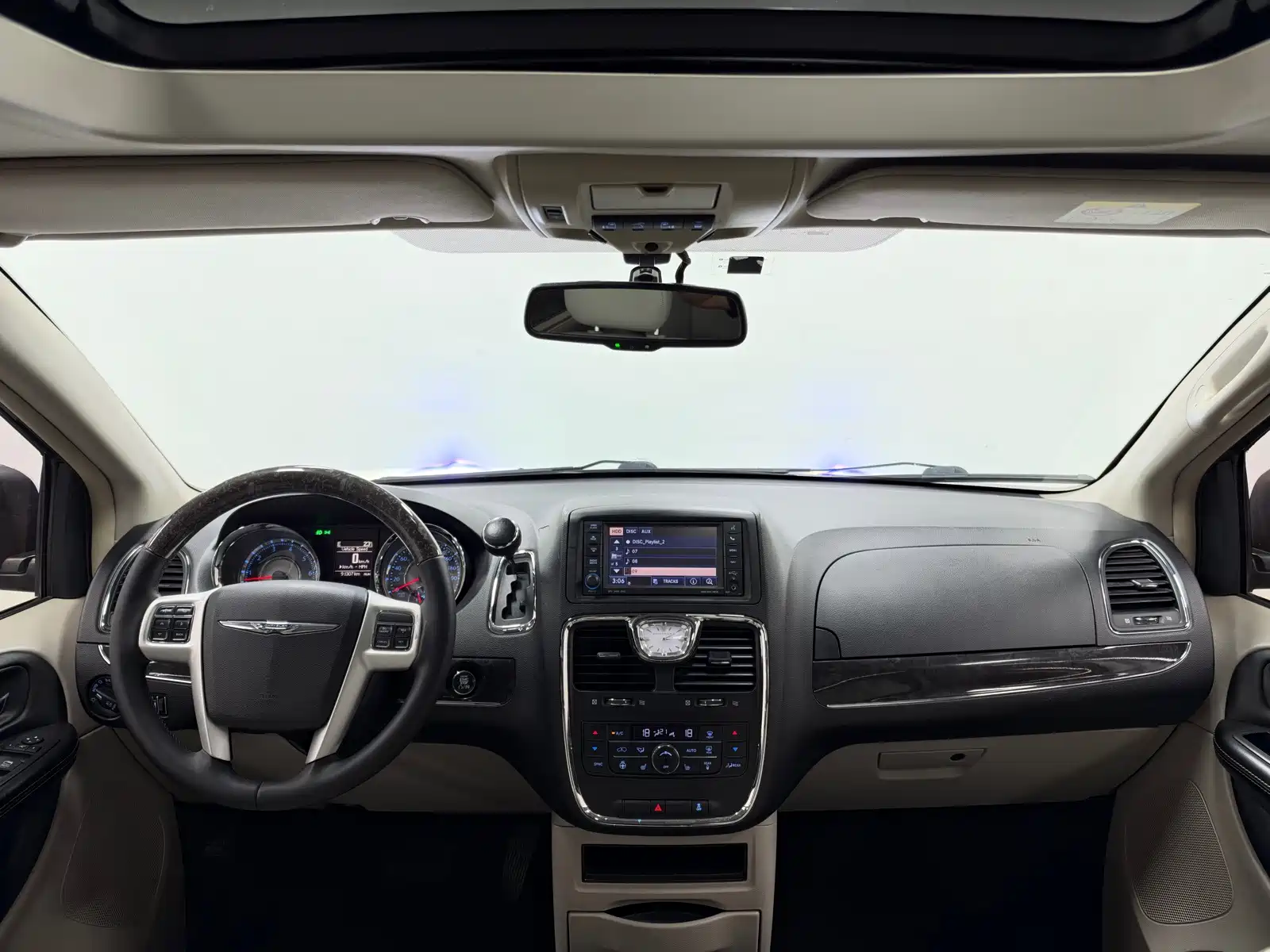 Фото 9 - Chrysler Pacifica