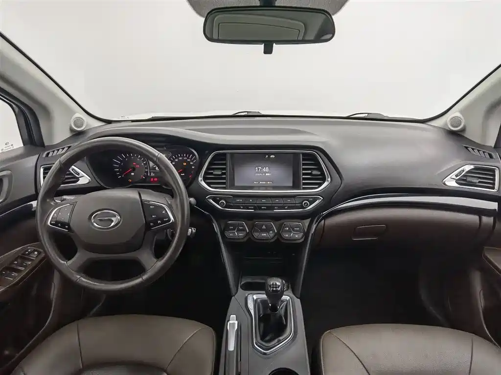 GAC Trumpchi Trumpchi GS4 2017 235T G-DCT 2WD Luxury фото 5