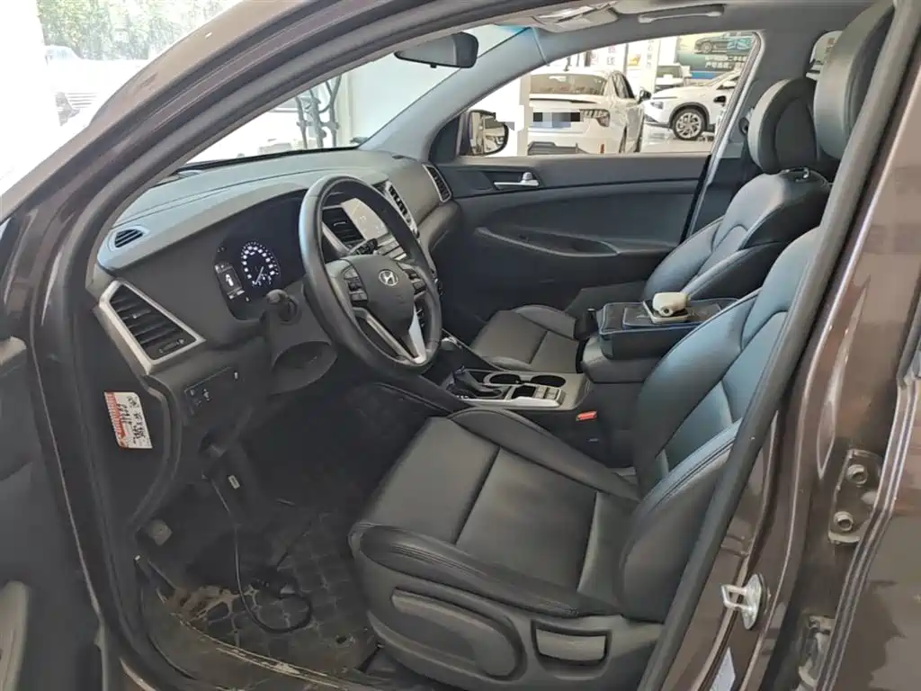 Hyundai Tucson 2015 1.6T Dual Clutch 2WD Smart фото 11