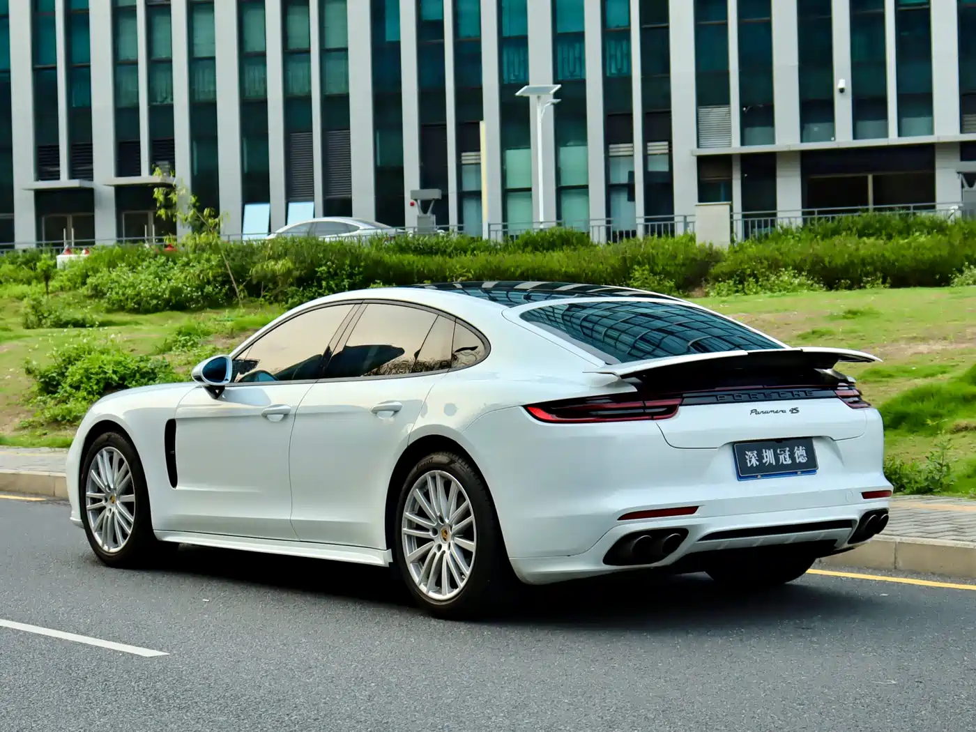 Porsche Panamera 2017 Panamera 4S 2.9T фото 4