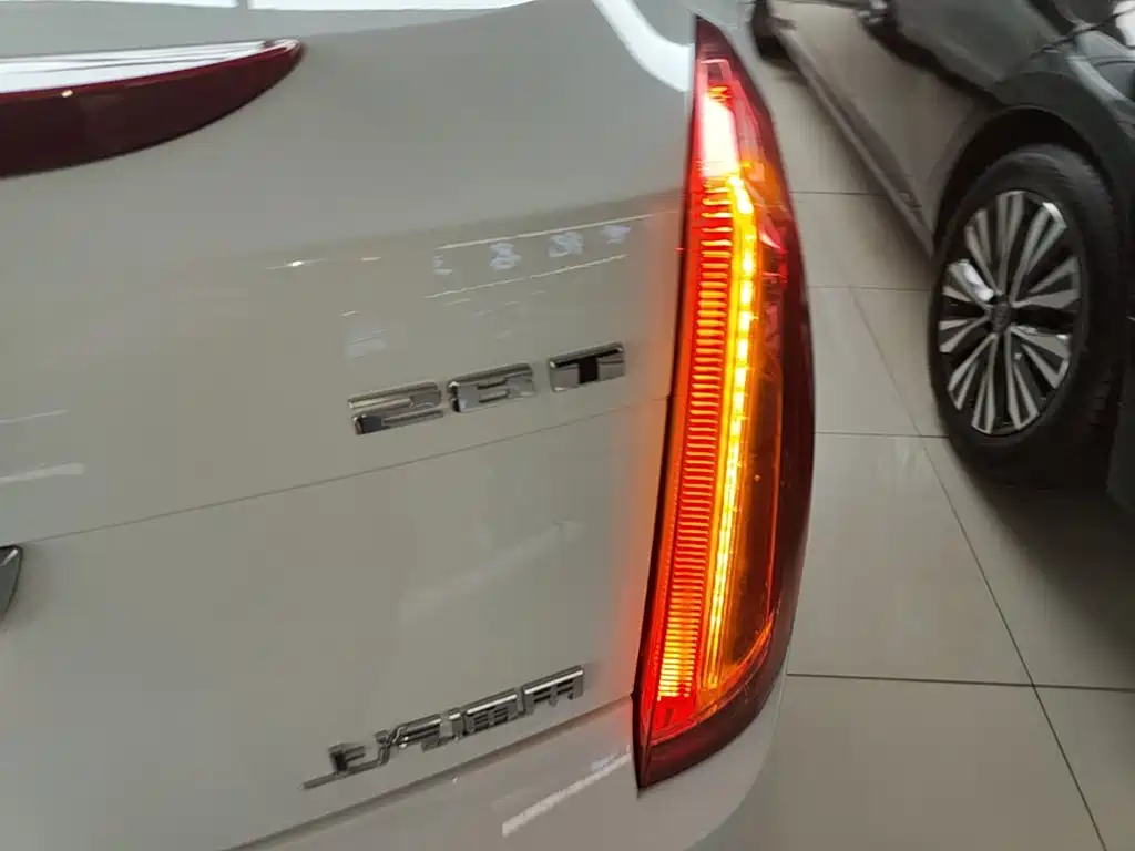 Фото 8 - Cadillac XTS