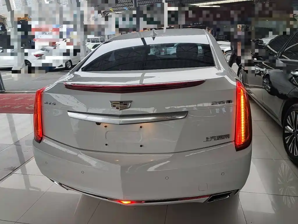 Фото 6 - Cadillac XTS