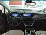Фото 10 - Buick GL8