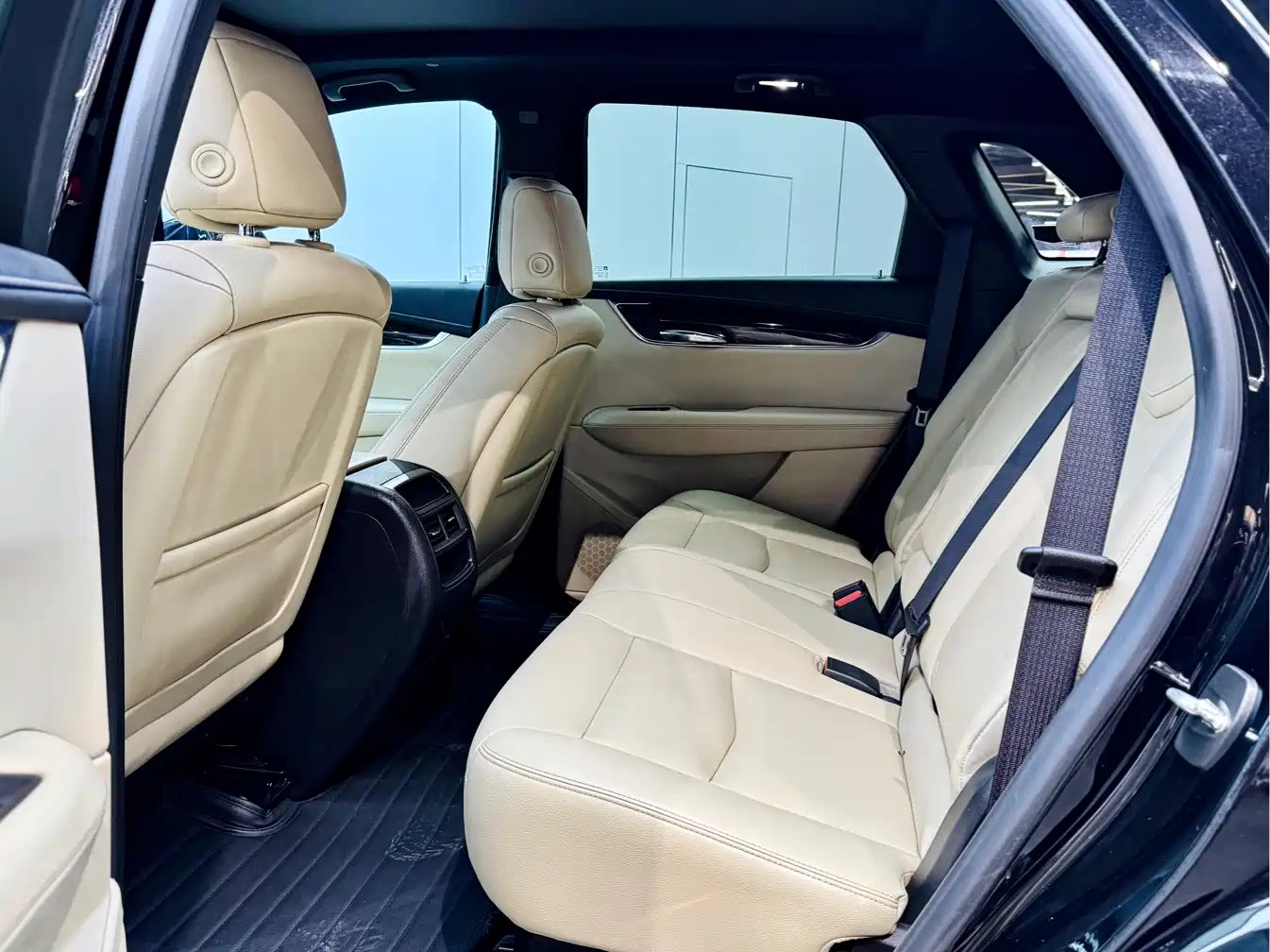 Cadillac XT5 2016 28T AWD Technology Model фото 10