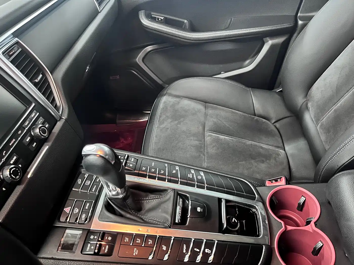Porsche Macan 2014 Macan 2.0T фото 11