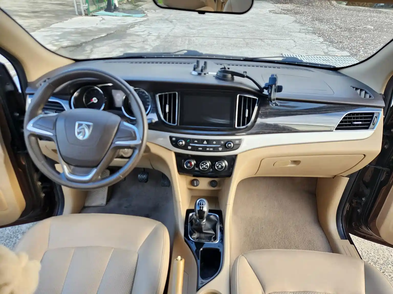 Фото 7 - Baojun 730