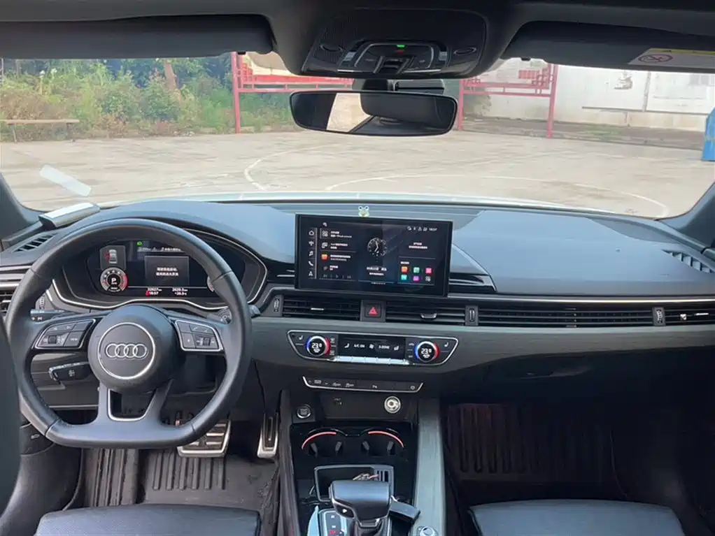 Audi A4L 2023 40 TFSI Luxury Sport фото 10