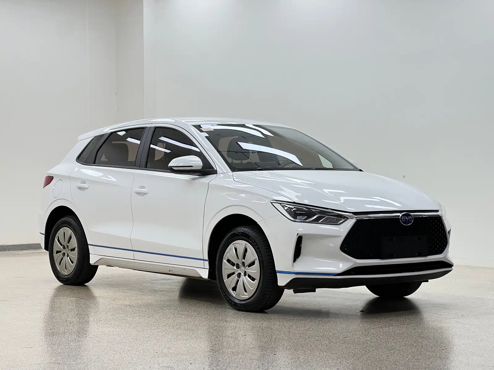 Фото 3 - BYD e2