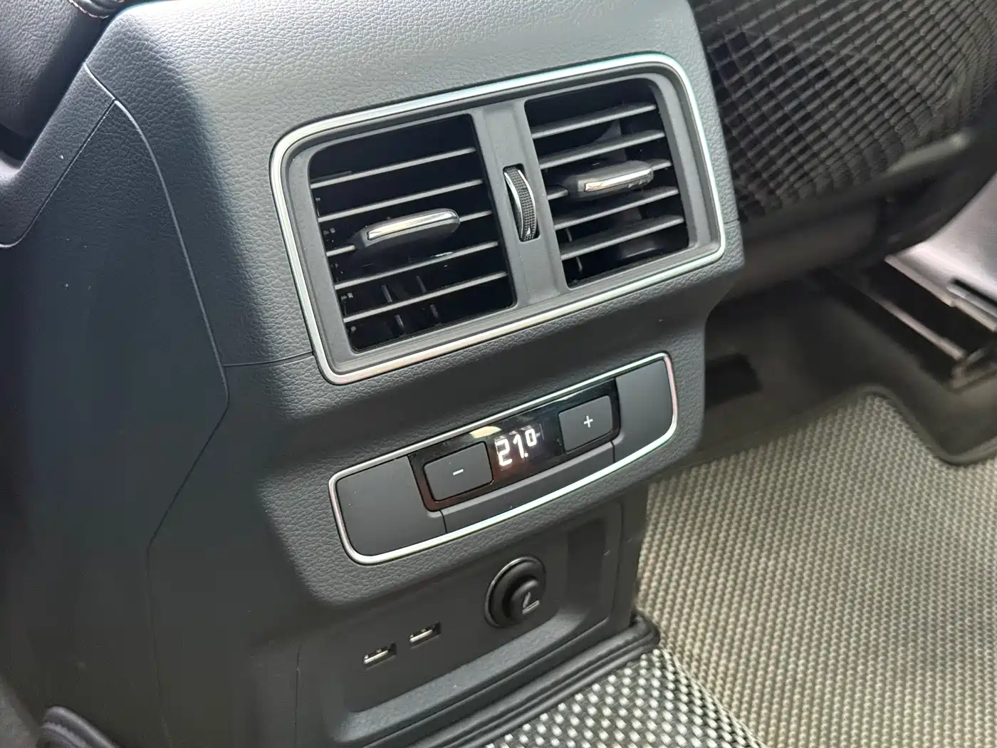 Audi Q5L 2020 45 TFSI Premium Elegance фото 17