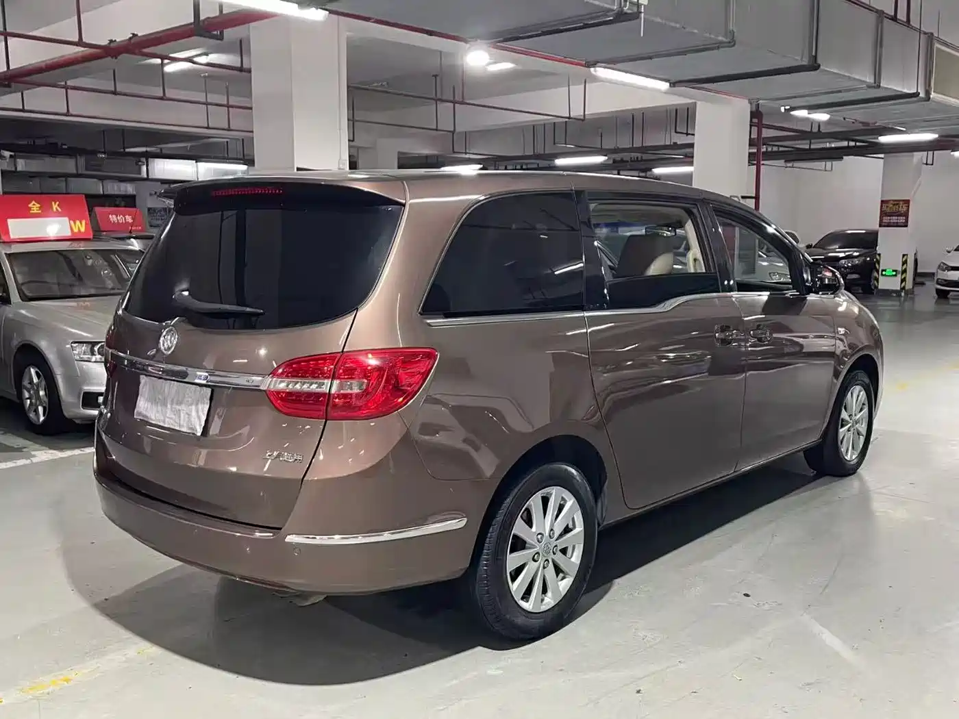 Buick GL8 2018 28T Comfort China VI фото 4