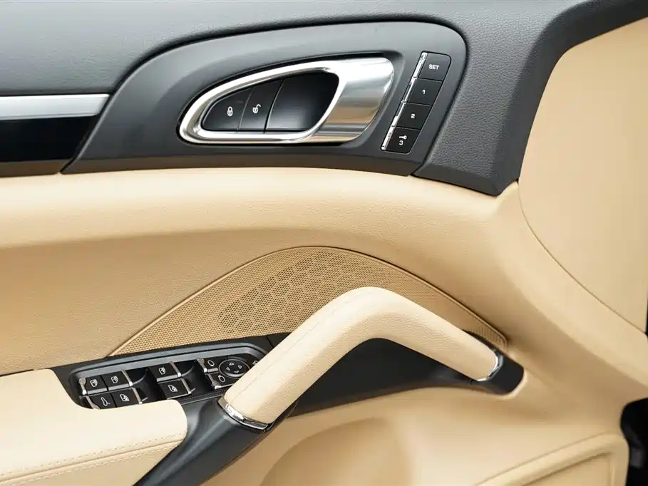 Porsche Cayenne 2014 Cayenne Platinum Edition 3.0T фото 10