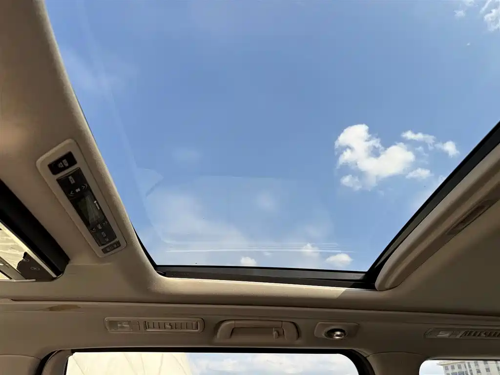 Toyota Alphard 2012 3.5L Premium Edition фото 20