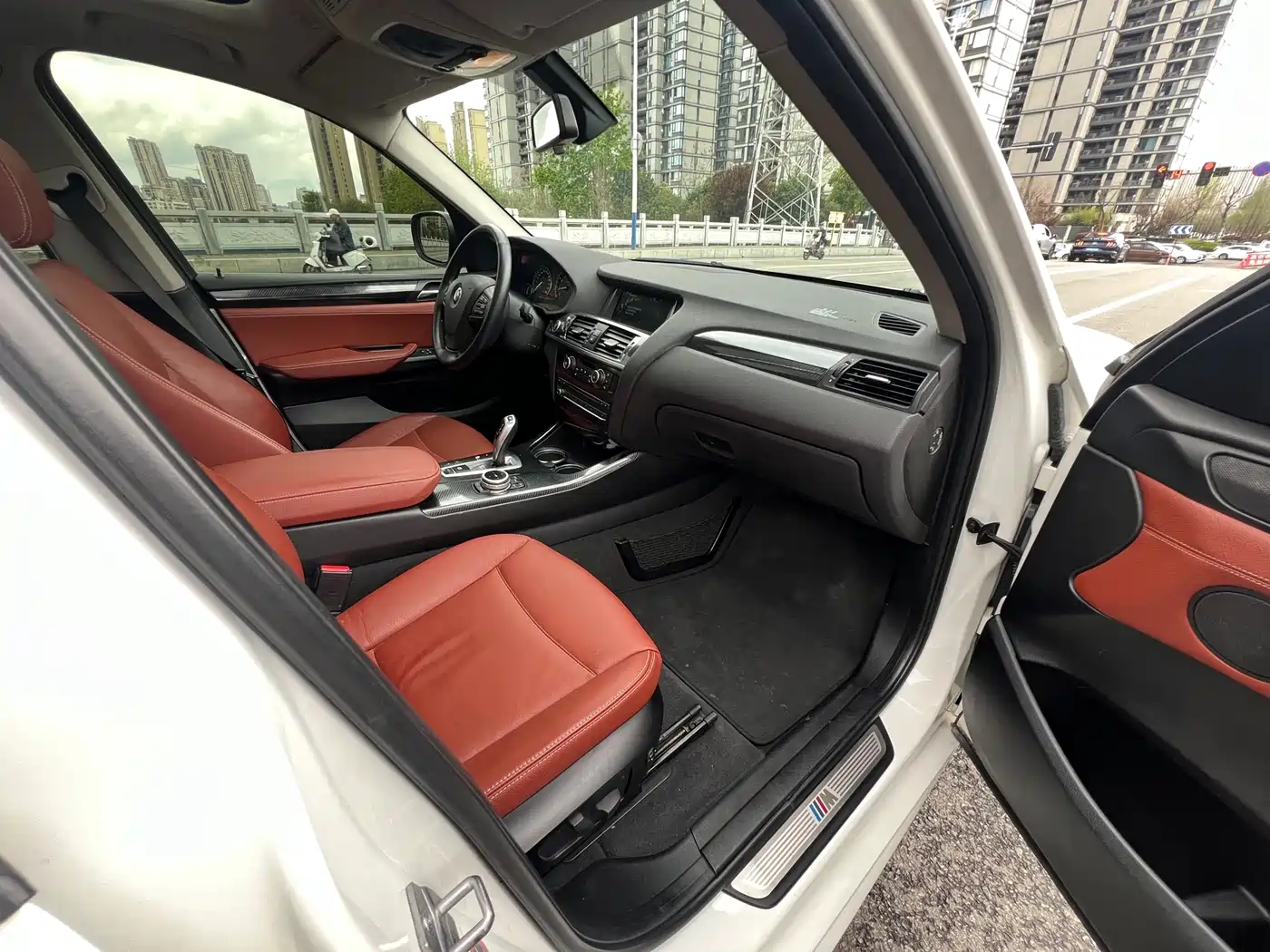 BMW X3 (Import) 2013 Facelift xDrive20i Luxury фото 10