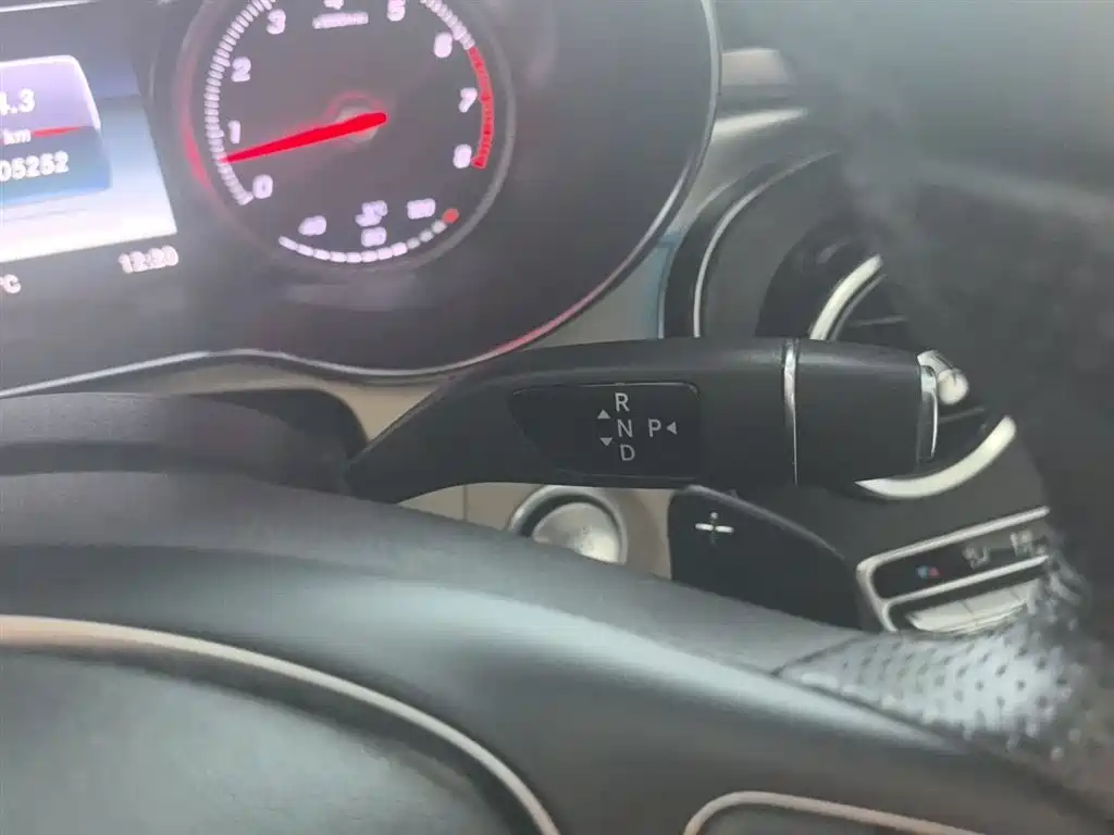 Mercedes-Benz C-Class 2015 C 260 L Sport фото 11