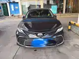 Фото 2 - Toyota Camry