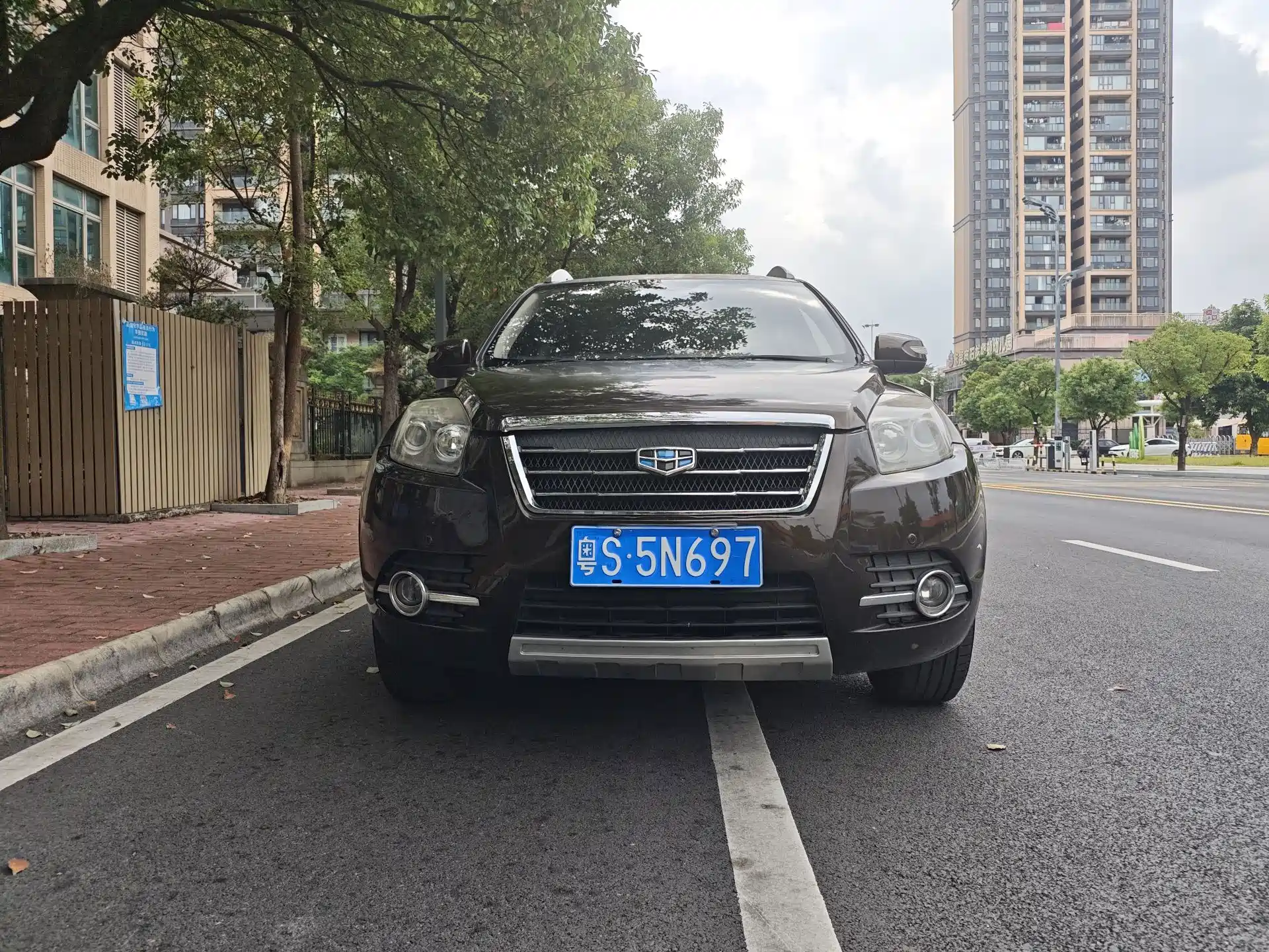 Фото 2 - Geely GX7