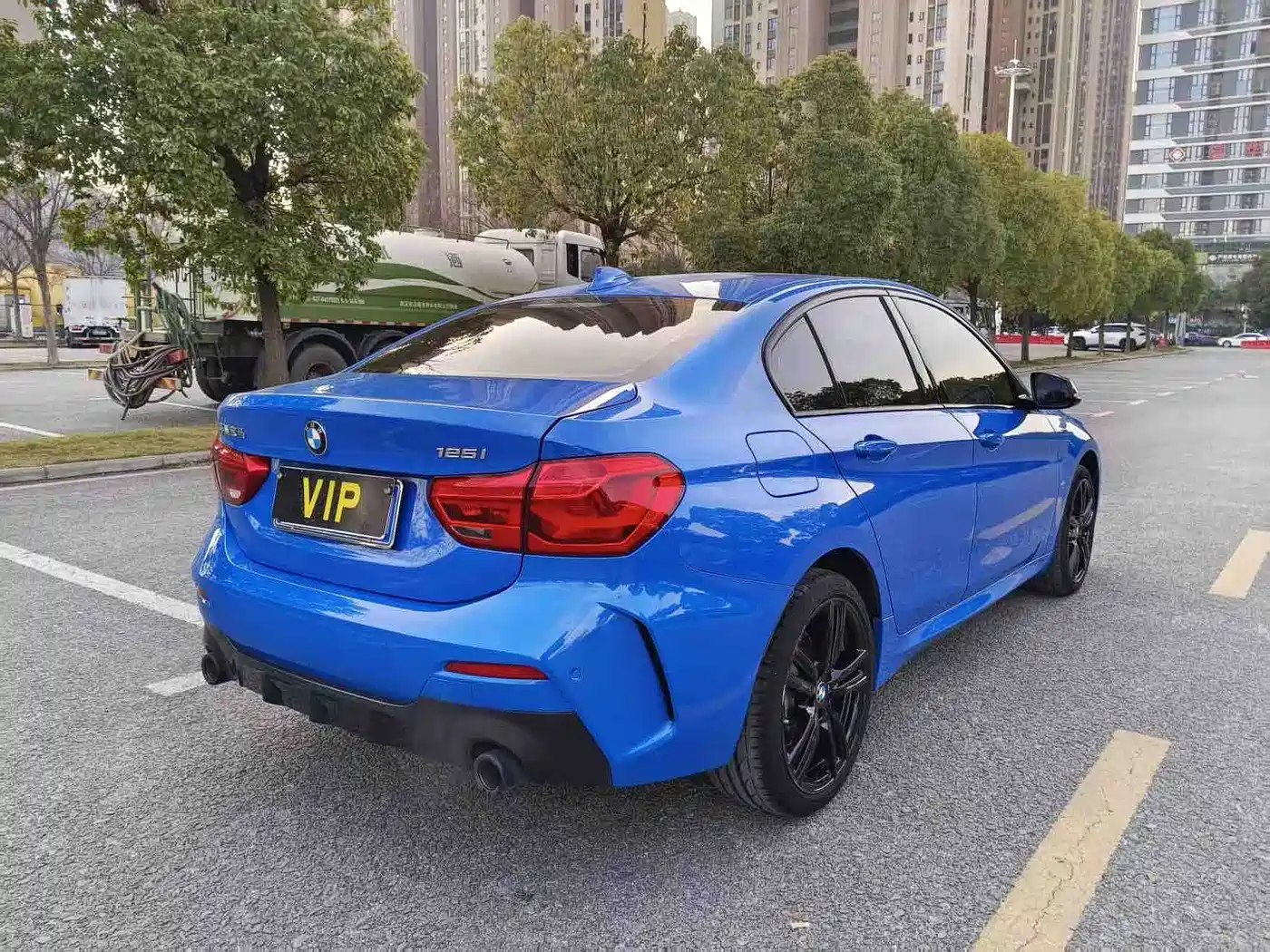 BMW 1-SERIES