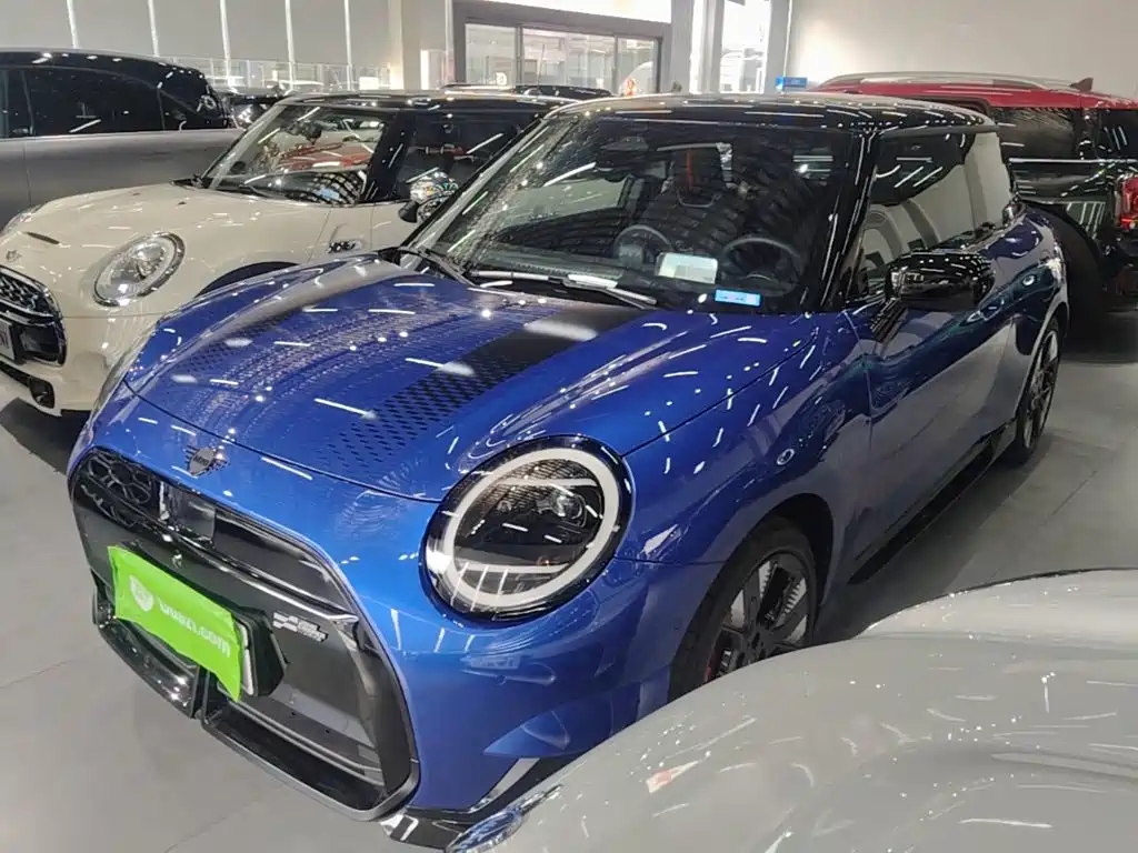 MINI Electric MINI JCW 2025 Facelift JOHN COOPER WORKS