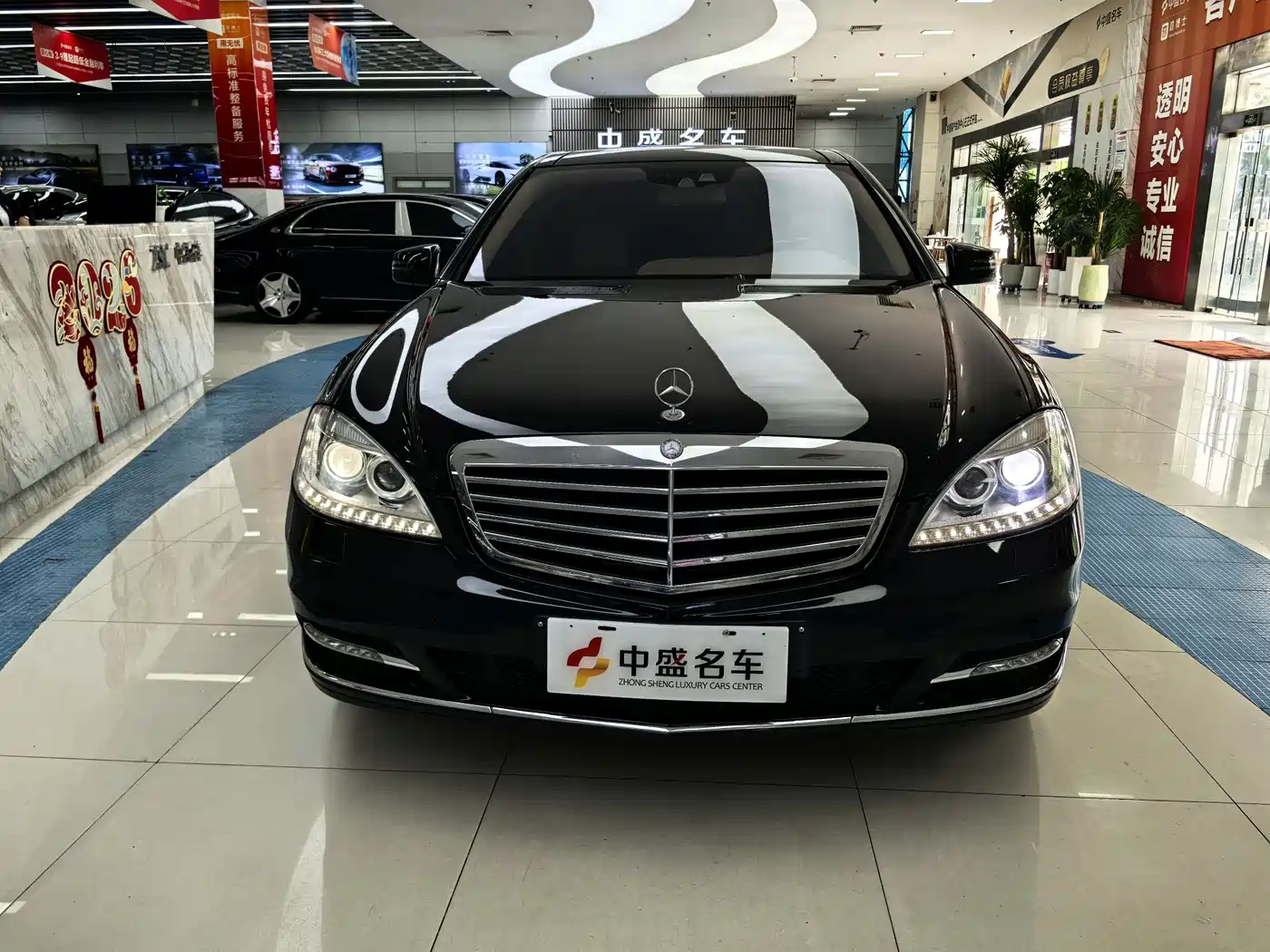 Mercedes-Benz S-Class 2012 S 500 L 4MATIC Grand Edition фото 2