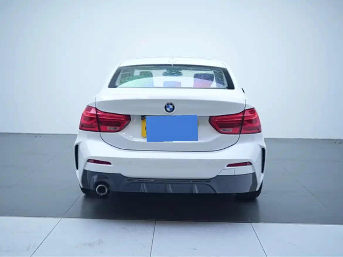 BMW 1 Series 2019 118i M Sport Package фото 6