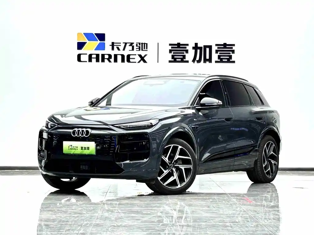 AUDI Q6L E TRON