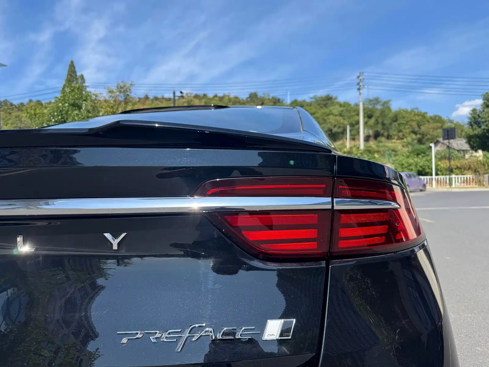 Фото 6 - Geely Preface