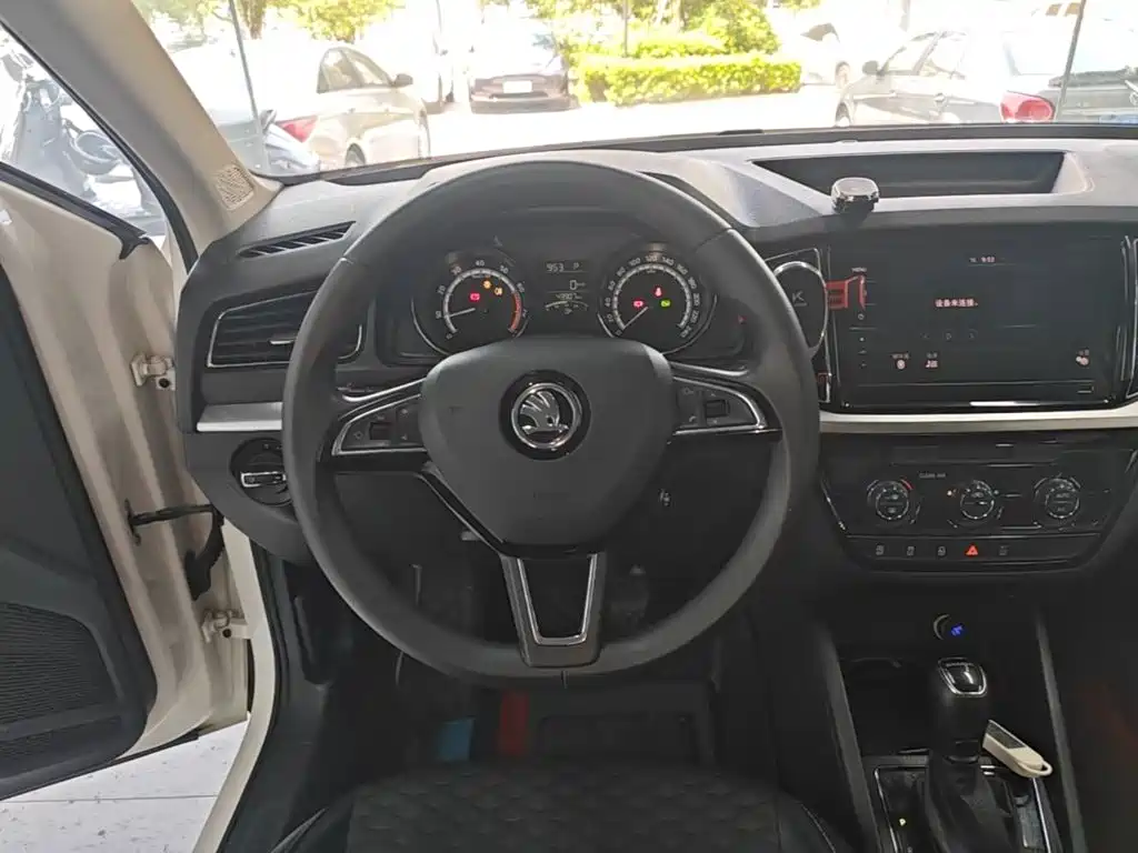 SKODA KOMICK