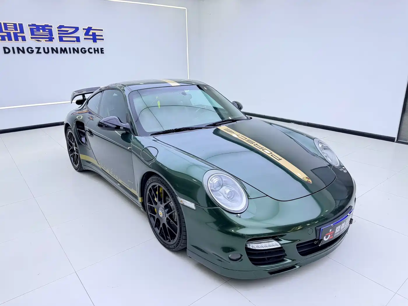 Porsche 911 2010 Turbo S 3.8T фото 2