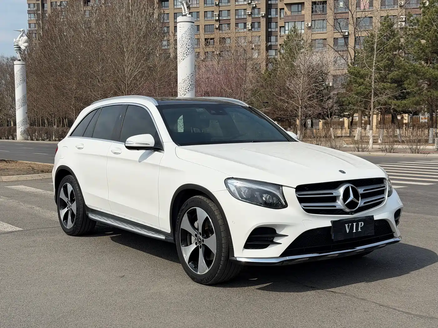Mercedes-Benz GLC 2018 GLC 300 4MATIC Dynamic фото 2