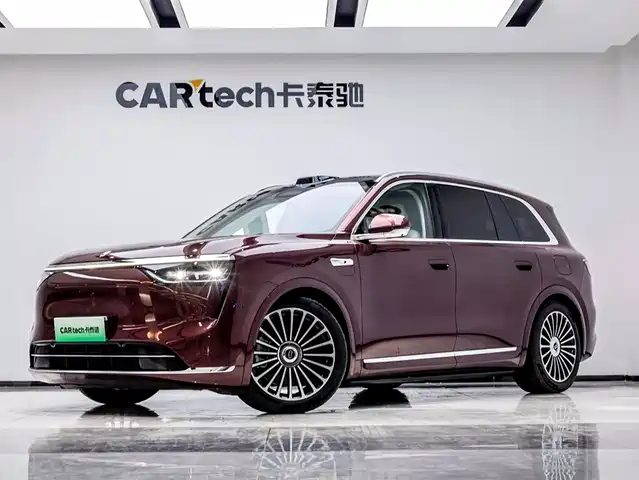 AITO ASK THE WORLD M8