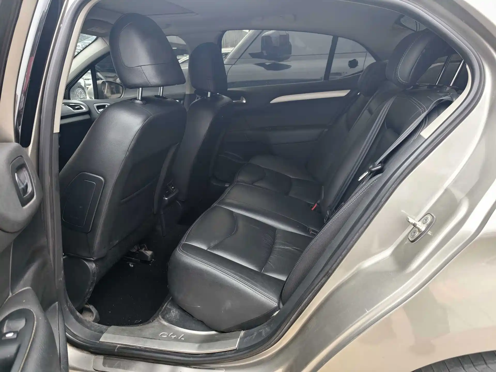 Photo 6 - Citroën C4L