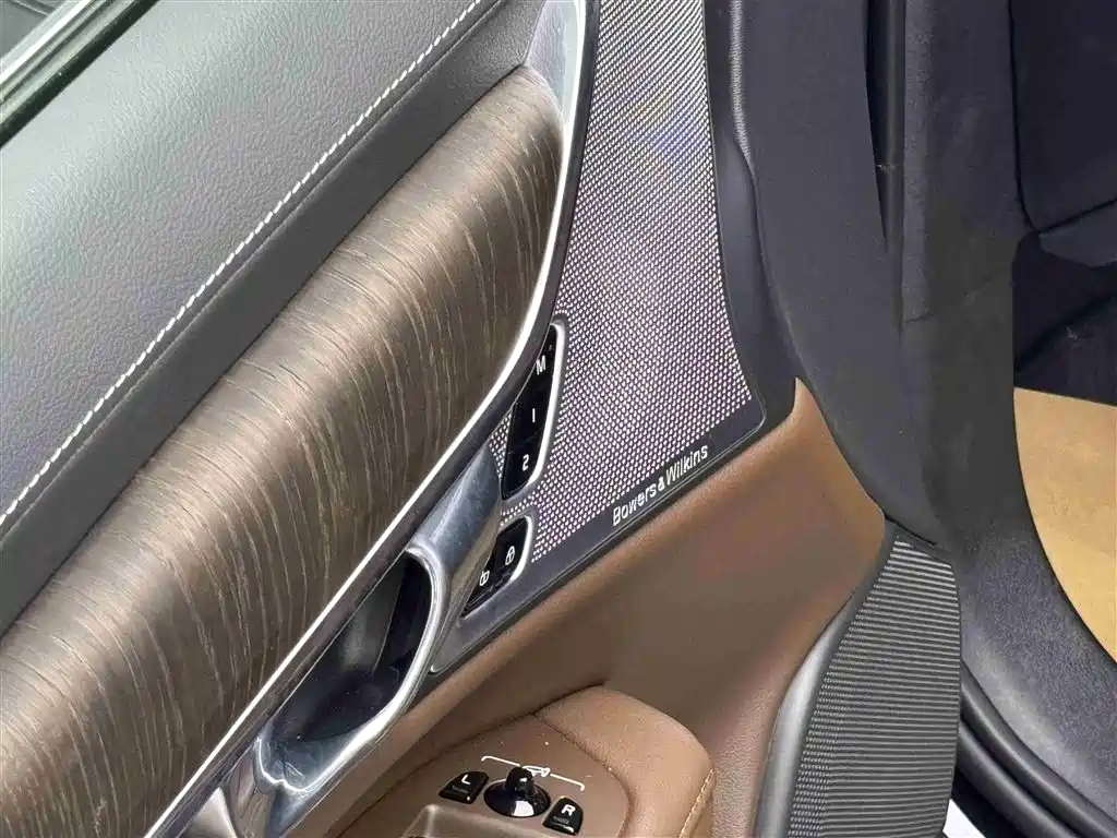 VOLVO S90 PLUG IN HYBRID