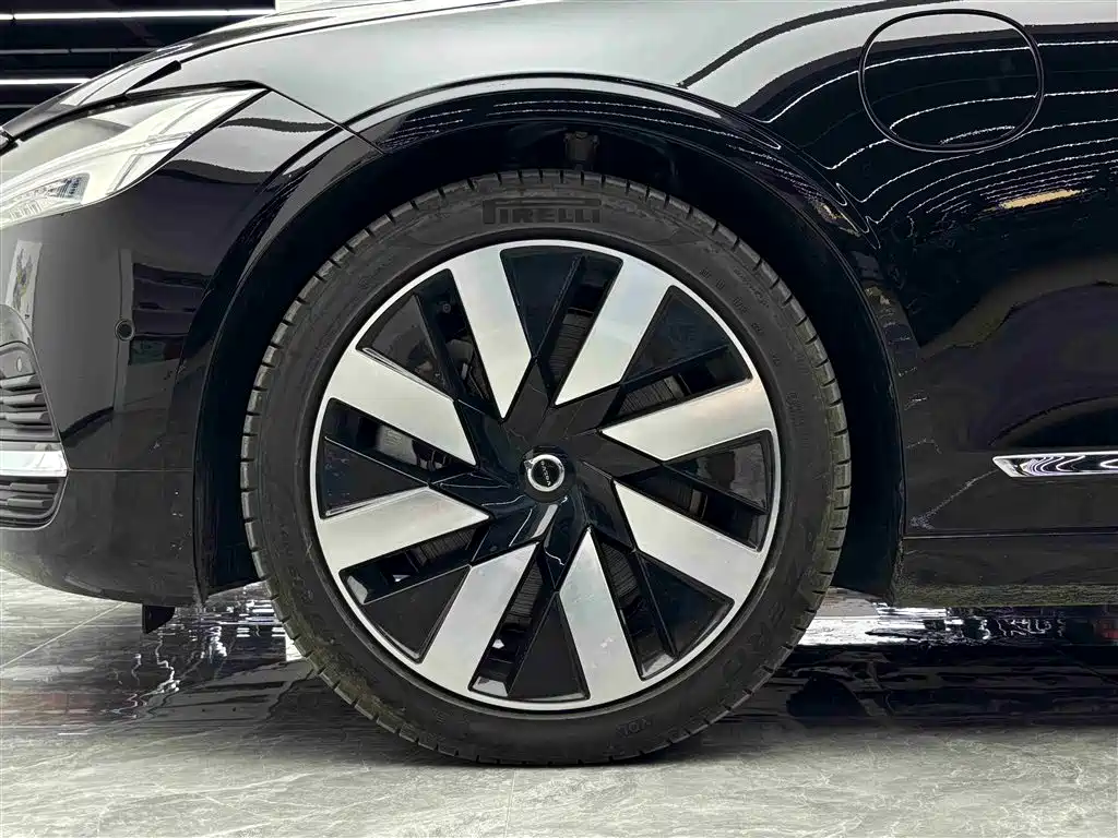 VOLVO S90 PLUG IN HYBRID