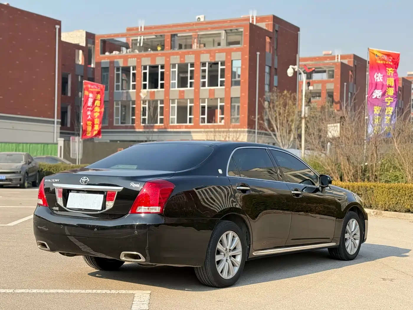 Toyota Crown 2010 2.5L Royal Leather Navigation Edition фото 9