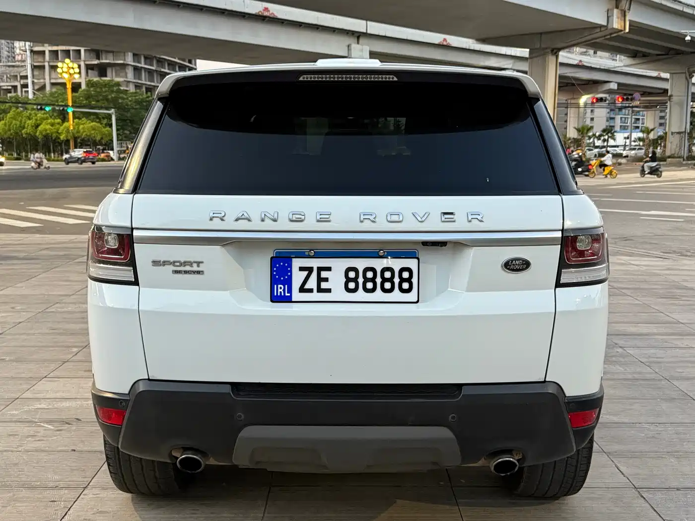 Land Rover Range Rover Sport 2016 Model 3.0 SC V6 SE фото 6