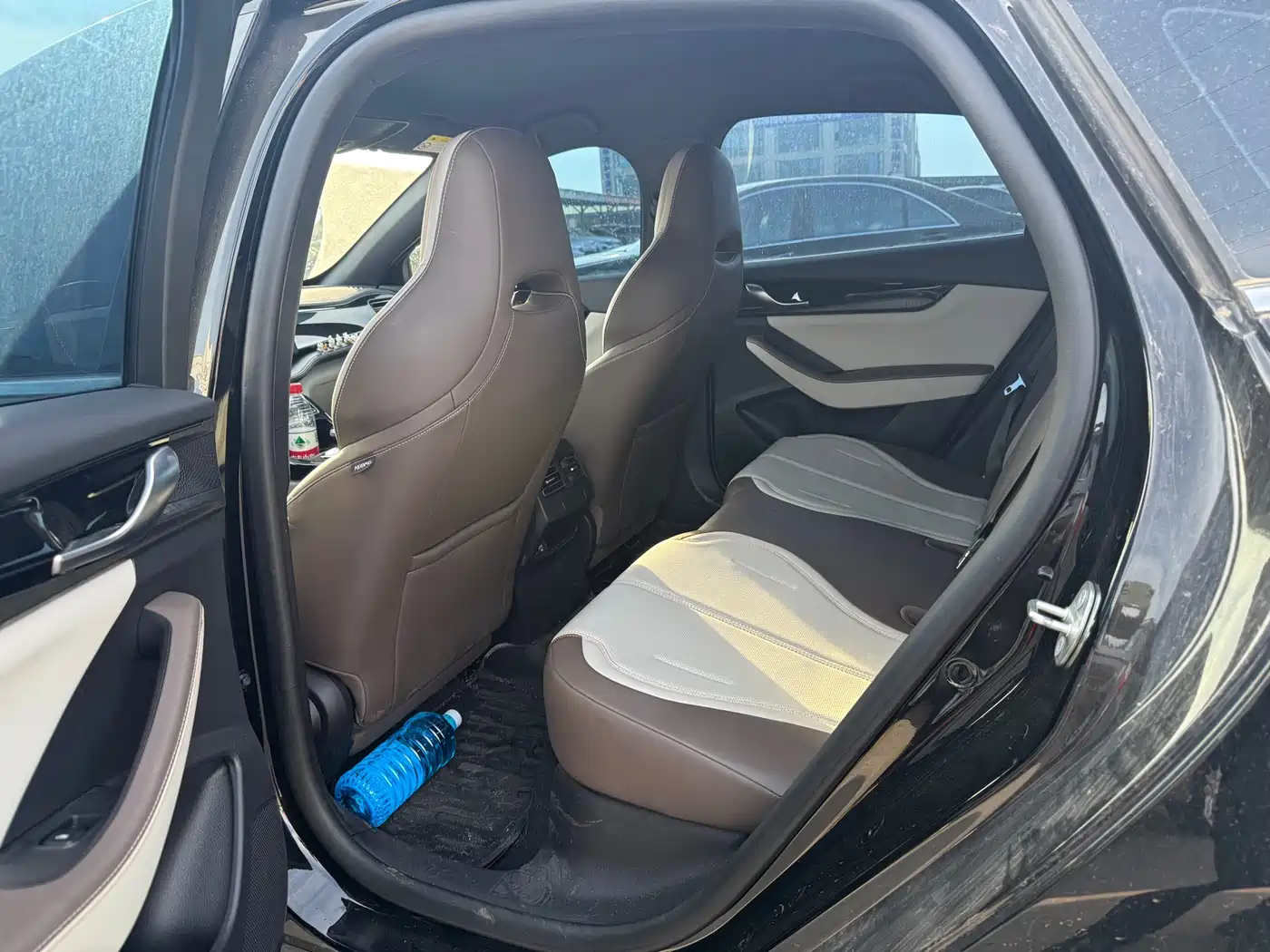 BYD Qin PLUS 2024 Glory Edition DM-i 55KM Leading фото 9