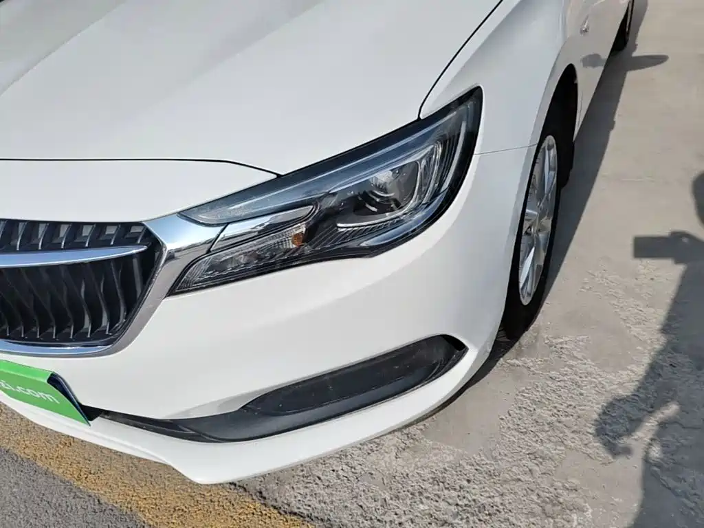 Buick GL6 2018 2018 18T 6-Seater Luxury