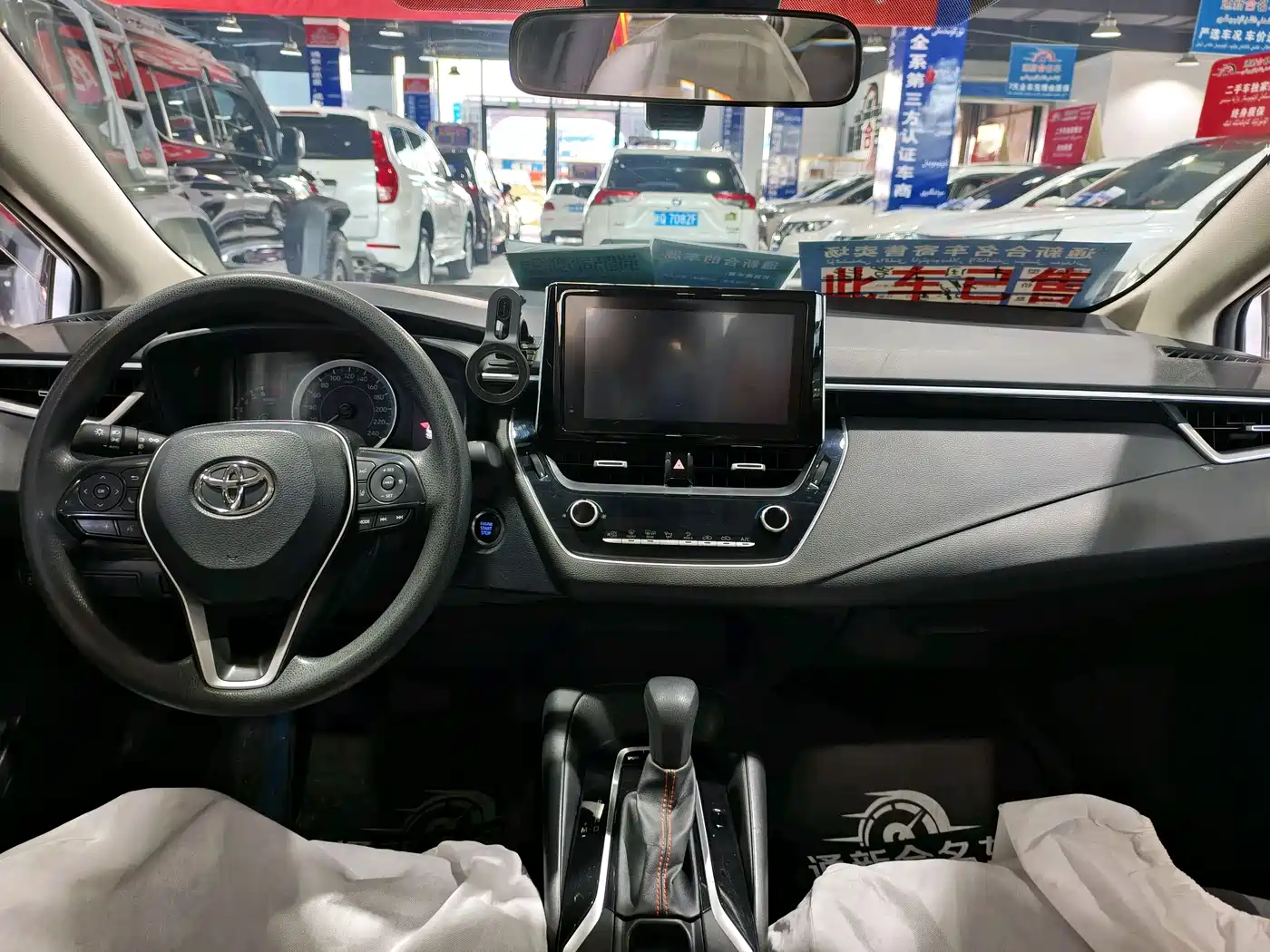 Toyota Corolla 2021 1.2T S-CVT Elite PLUS Edition фото 5