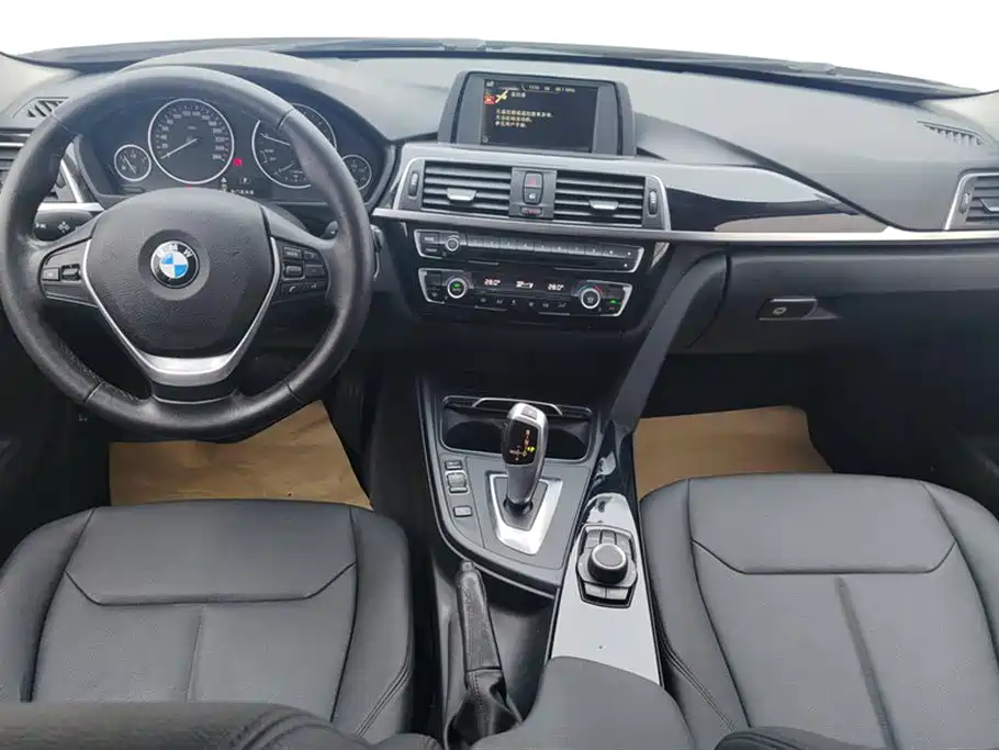 BMW 3 Series 2017 320Li Fashion фото 12