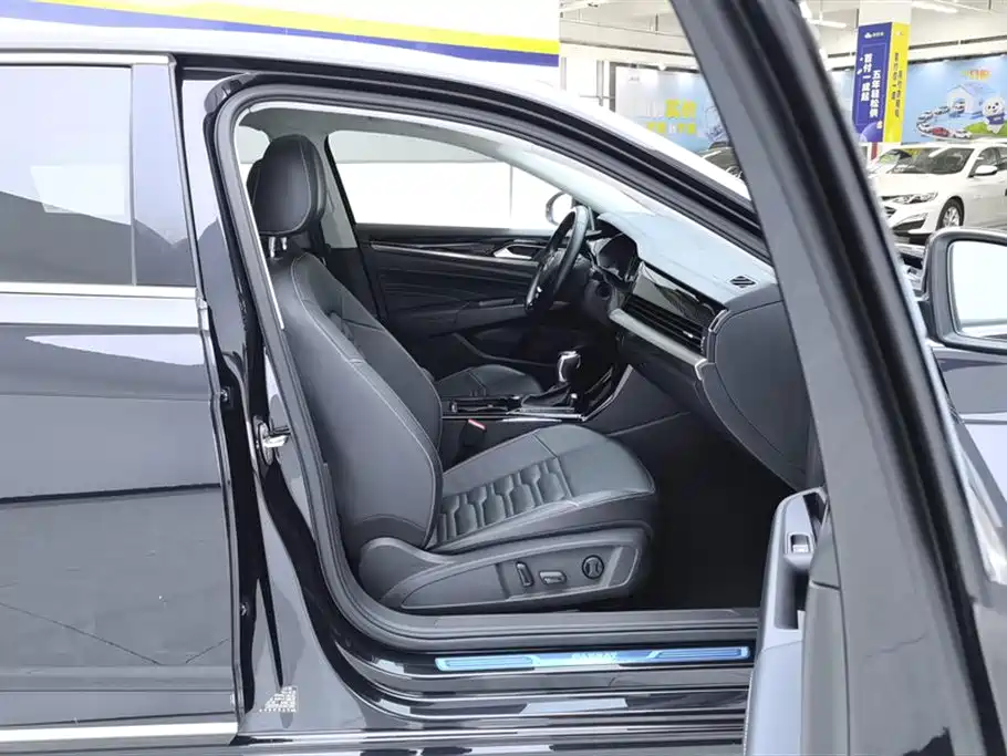 Volkswagen Passat 2020 330TSI Elite Edition China VI фото 8