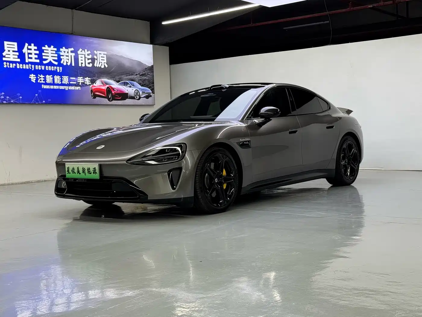 XIAOMI CAR XIAOMI SU7