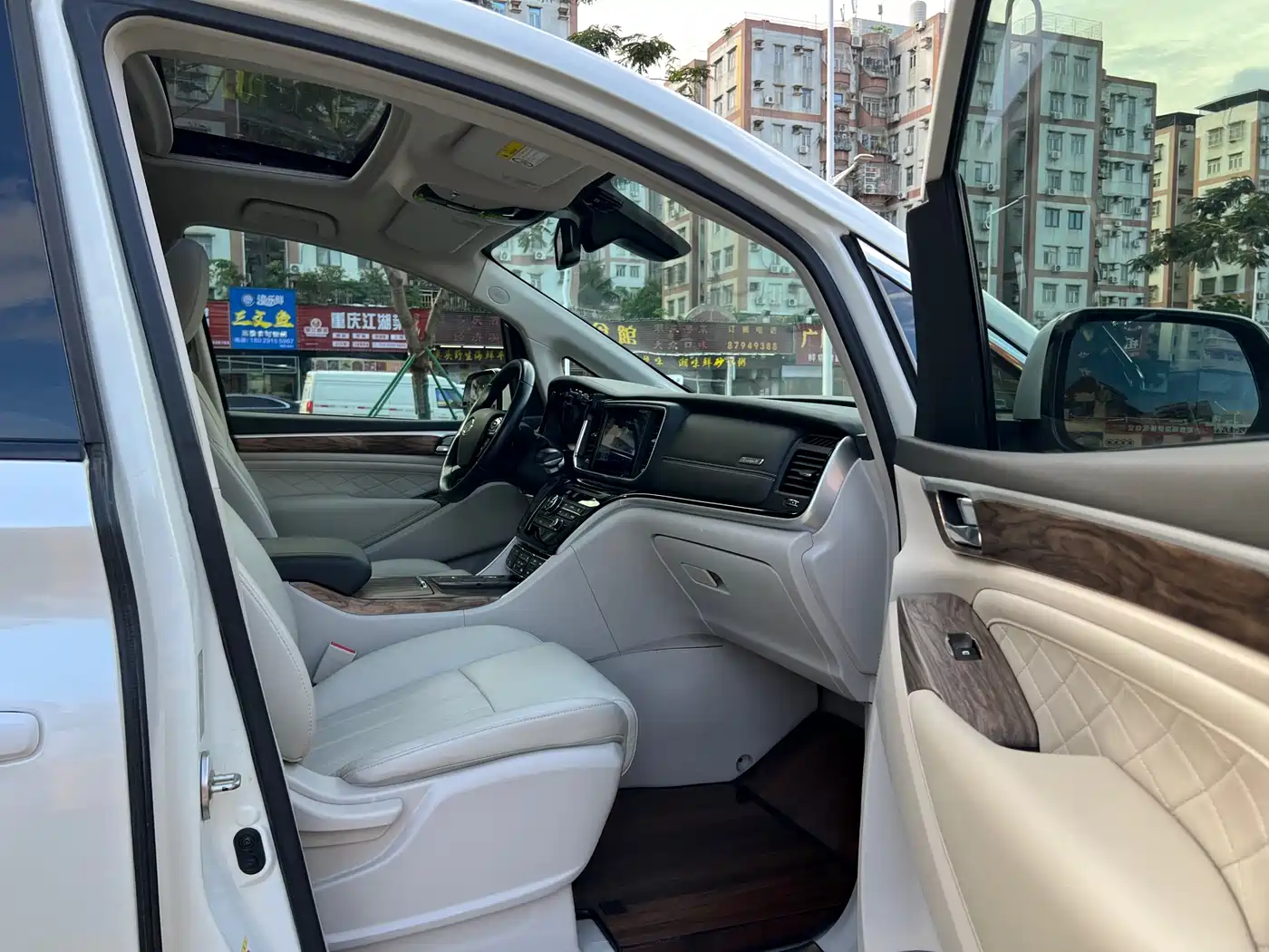 GAC Trumpchi Trumpchi M8 2018 320T Premium Edition фото 14