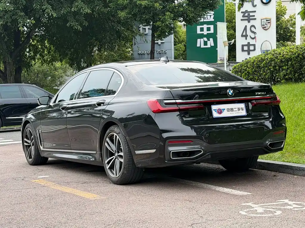 BMW 7 Series 2022 2021 Model 730Li M Sport Package