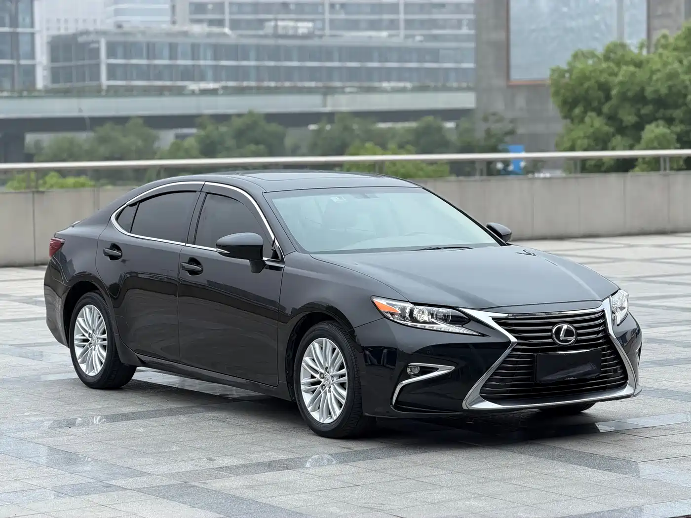 Lexus ES 2015 200 Elite Edition фото 4