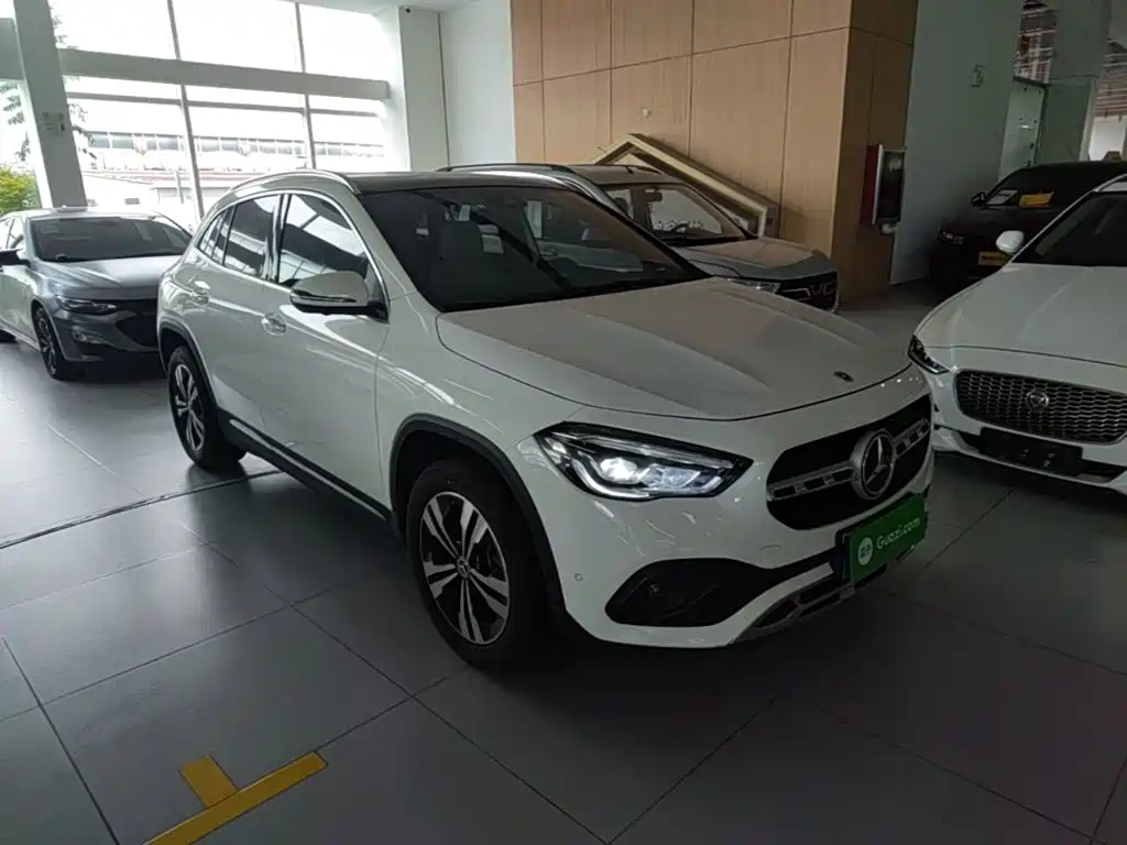 Mercedes-Benz GLA 2024 2023 GLA 220