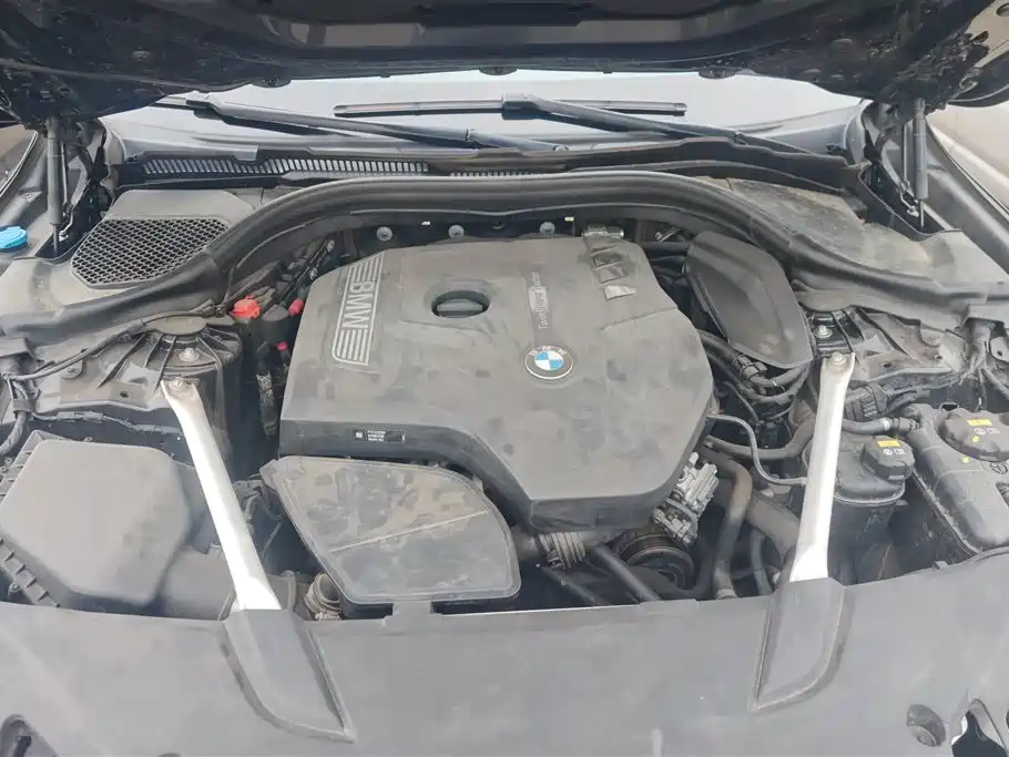 BMW 6 Series GT 2019 630i M Sport Grand Tourer Edition фото 10