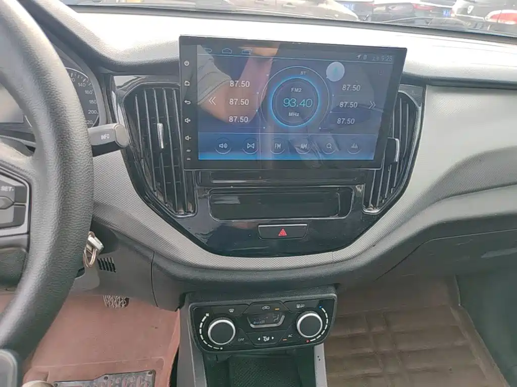 FAW Senya R7 2016 2016 1.6L Manual Luxury